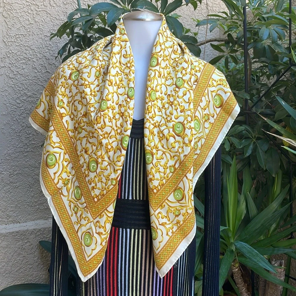 Vintage multicolored Oscar de la Renta silk scarf